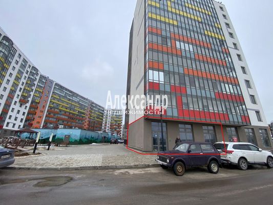 Продам торговое помещение 52,5 м2, Старорусский пр-кт, 13к1, Шушары п