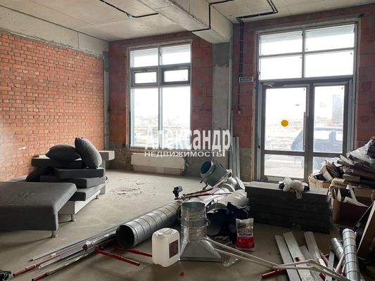 Продам торговое помещение 52,5 м2, Старорусский пр-кт, 13к1, Шушары п