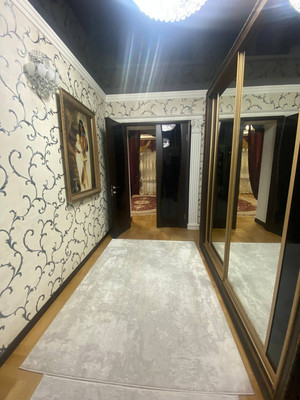 Продам трехкомнатную (3-комн.) квартиру, Кабардинская ул, 188, Нальчик г