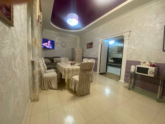 Продам трехкомнатную (3-комн.) квартиру, Кабардинская ул, 188, Нальчик г