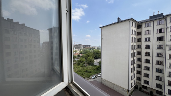 Продам трехкомнатную (3-комн.) квартиру, Ахохова ул, 190А, Нальчик г