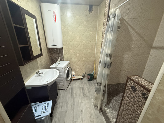 Продам двухкомнатную (2-комн.) квартиру, Шибанкова ул, 1, Наро-Фоминск г
