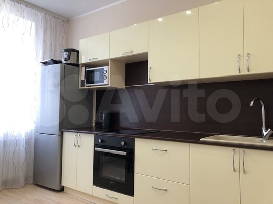 Продам двухкомнатную (2-комн.) квартиру, Максима Горького ул, 105, Ишим г