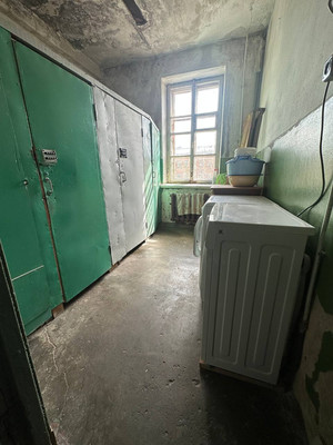 Продам комнату в 12-комн. квартире, Матюшенко пер, 10А, Санкт-Петербург г