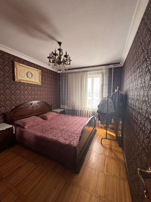 Продам двухкомнатную (2-комн.) квартиру, Шогенова ул, 22, Нальчик г