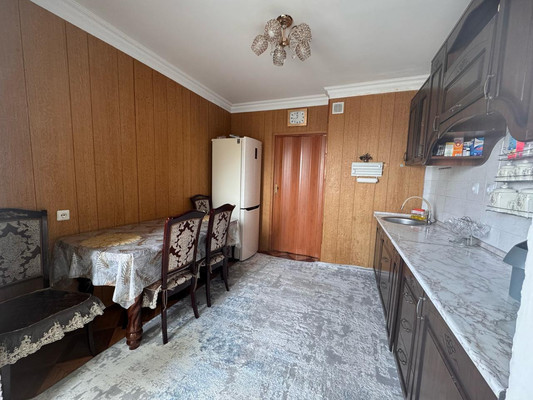Продам двухкомнатную (2-комн.) квартиру, Шогенова ул, 22, Нальчик г