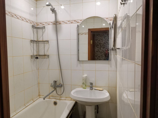 Продам трехкомнатную (3-комн.) квартиру, Гурьева ул, 9, Раменское г