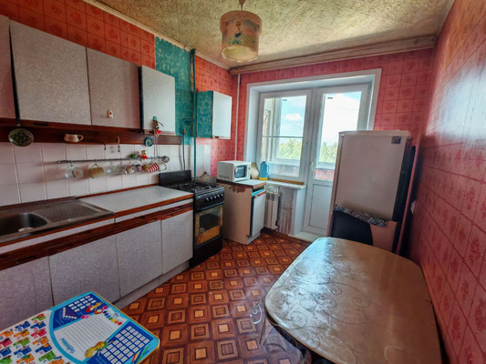 Продам трехкомнатную (3-комн.) квартиру, 1-я Первомайская ул, 1А, Рошаль г