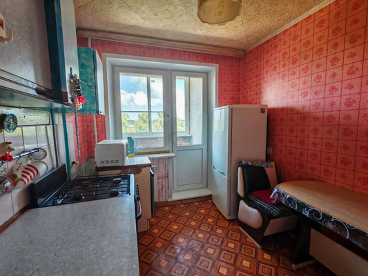 Продам трехкомнатную (3-комн.) квартиру, 1-я Первомайская ул, 1А, Рошаль г