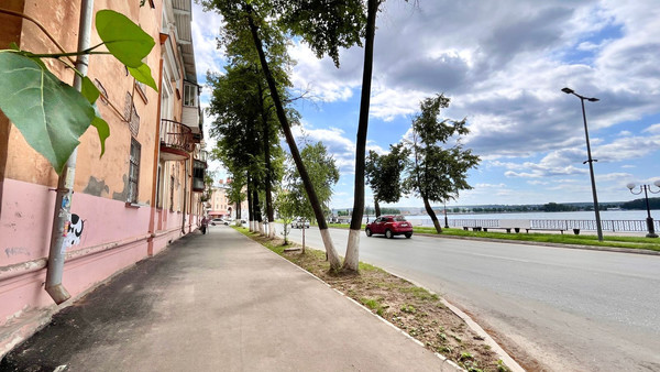 Продам трехкомнатную (3-комн.) квартиру, Мира ул, 9, Воткинск г
