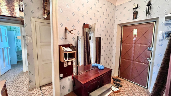 Продам трехкомнатную (3-комн.) квартиру, Мира ул, 9, Воткинск г