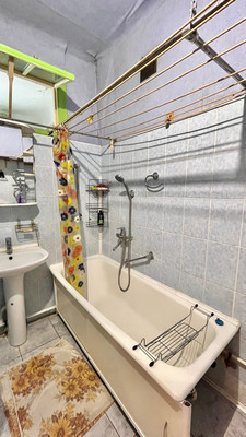 Продам трехкомнатную (3-комн.) квартиру, Мира ул, 9, Воткинск г