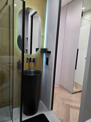 Продам двухкомнатную (2-комн.) квартиру, Волоколамское ш, 95/2, Москва г