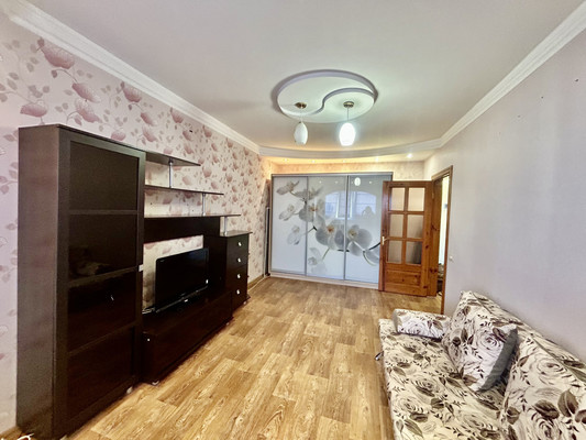 Продам однокомнатную (1-комн.) квартиру, Марка Донского ул, 12, Симферополь г