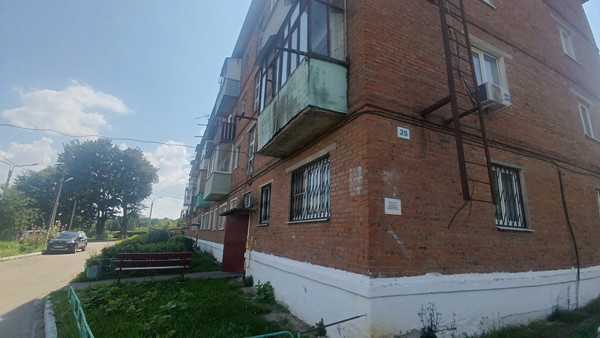 Продам двухкомнатную (2-комн.) квартиру, Комсомольская ул, 25, Тарасково д
