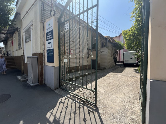 Продам двухкомнатную (2-комн.) квартиру, Самокиша ул, 28, Симферополь г