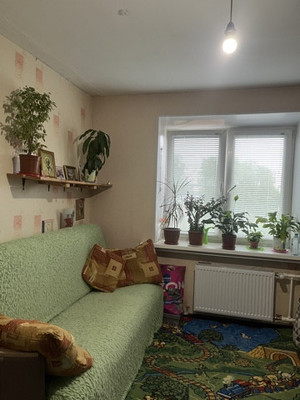 Продам 2-комн. в 4-комн. квартире, Загородная ул, 62кА, Колпино г