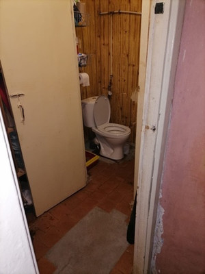 Продам 2-комн. в 4-комн. квартире, Загородная ул, 62кА, Колпино г