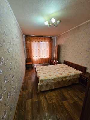 Продам трехкомнатную (3-комн.) квартиру, Комсомольский пр-кт, 37, Нефтекамск г