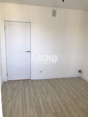 Продам однокомнатную (1-комн.) квартиру, Екатерининская ул, 19, Мурино п