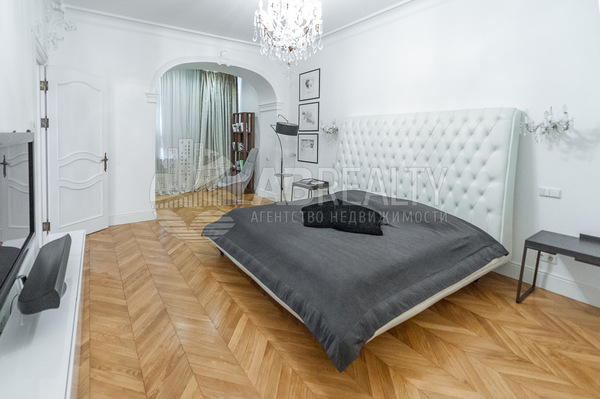 Сдам многокомнатную квартиру, Хилков пер, 1, Москва г