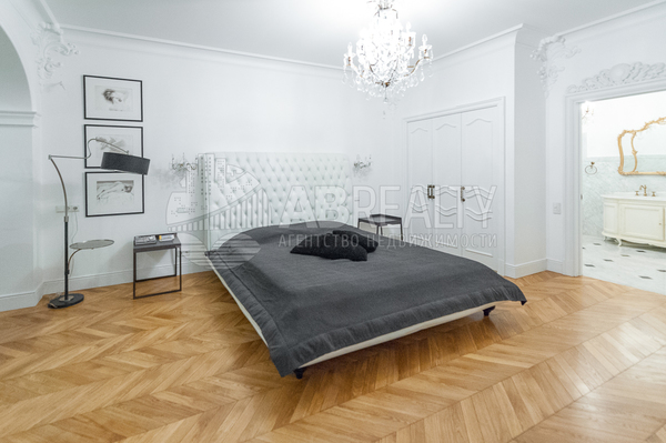 Сдам многокомнатную квартиру, Хилков пер, 1, Москва г