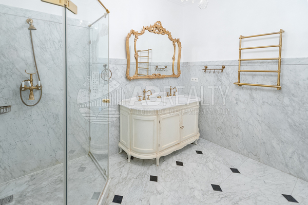 Сдам многокомнатную квартиру, Хилков пер, 1, Москва г