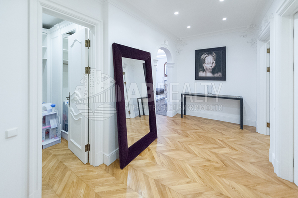 Сдам многокомнатную квартиру, Хилков пер, 1, Москва г