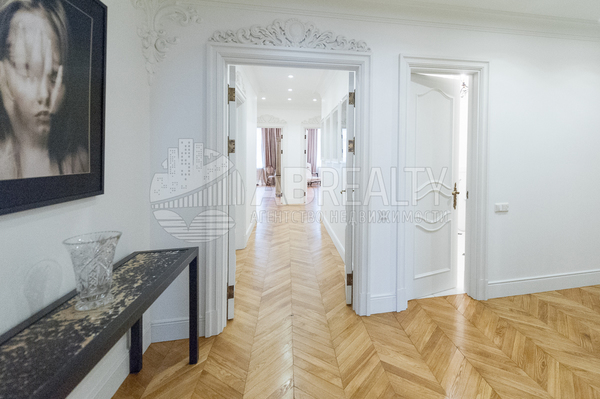 Сдам многокомнатную квартиру, Хилков пер, 1, Москва г