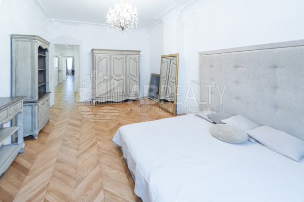 Сдам многокомнатную квартиру, Хилков пер, 1, Москва г