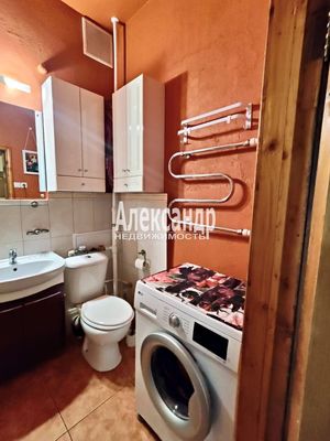 Продам двухкомнатную (2-комн.) квартиру, Новочеркасский пр-кт, 61, Санкт-Петербург г