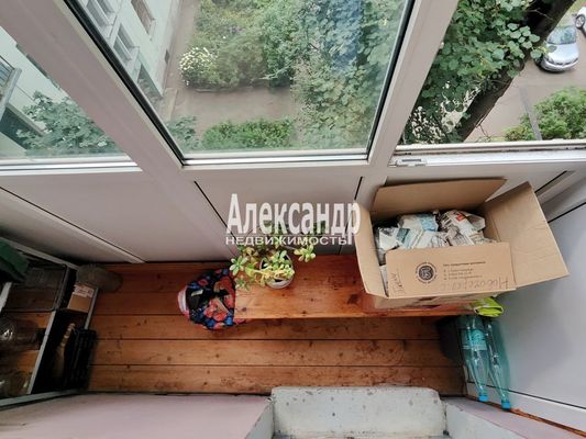 Продам двухкомнатную (2-комн.) квартиру, Новочеркасский пр-кт, 61, Санкт-Петербург г