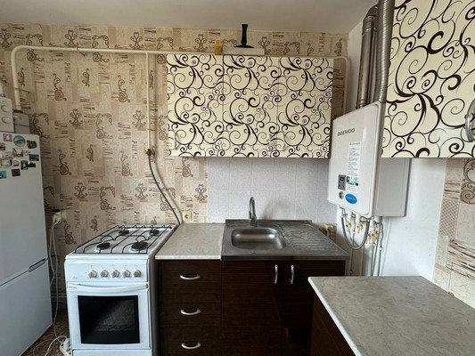 Продам однокомнатную (1-комн.) квартиру, Гагарина ул, 310к2, Кропоткин г