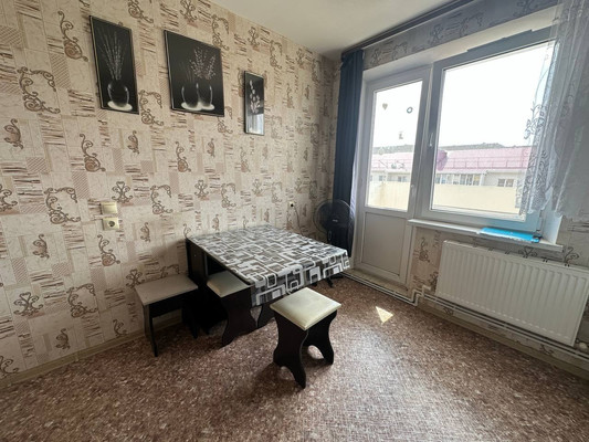 Продам однокомнатную (1-комн.) квартиру, Гагарина ул, 310к2, Кропоткин г