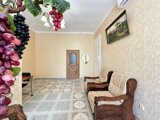 Продам двухкомнатную (2-комн.) квартиру, Самокиша ул, 22, Симферополь г