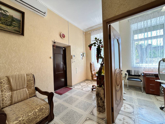 Продам двухкомнатную (2-комн.) квартиру, Самокиша ул, 22, Симферополь г