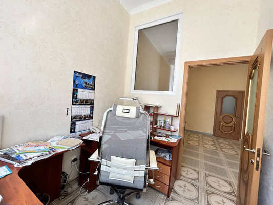Продам двухкомнатную (2-комн.) квартиру, Самокиша ул, 22, Симферополь г