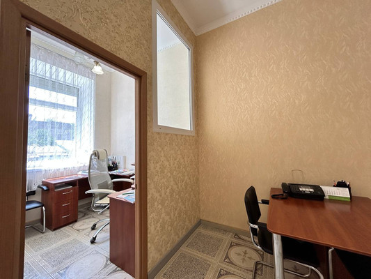 Продам двухкомнатную (2-комн.) квартиру, Самокиша ул, 22, Симферополь г