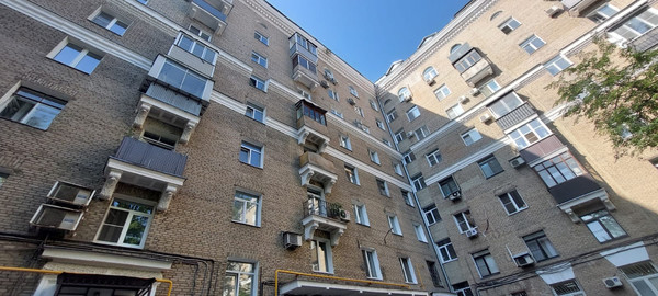 Продам трехкомнатную (3-комн.) квартиру, Бочкова ул, 8, Москва г