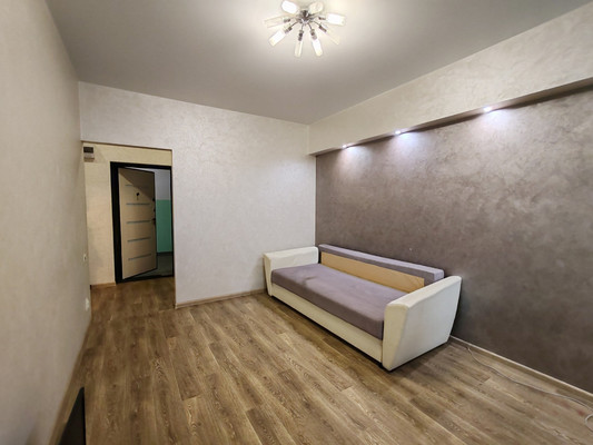 Продам однокомнатную (1-комн.) квартиру, Березовая ул, 183, Маркова рп
