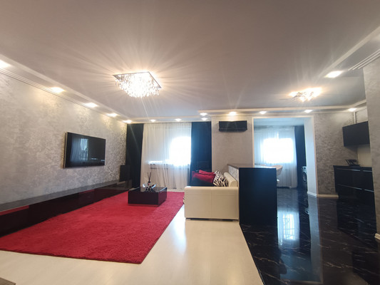 Продам трехкомнатную (3-комн.) квартиру, Тарчокова ул, 25Б, Нальчик г