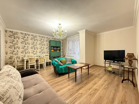 Продам трехкомнатную (3-комн.) квартиру, Московская ул, 12, Нальчик г
