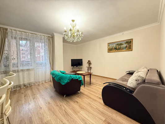 Продам трехкомнатную (3-комн.) квартиру, Московская ул, 12, Нальчик г