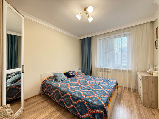 Продам трехкомнатную (3-комн.) квартиру, Московская ул, 12, Нальчик г