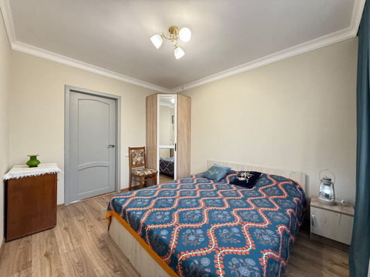 Продам трехкомнатную (3-комн.) квартиру, Московская ул, 12, Нальчик г