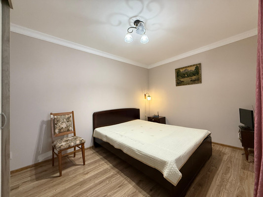 Продам трехкомнатную (3-комн.) квартиру, Московская ул, 12, Нальчик г