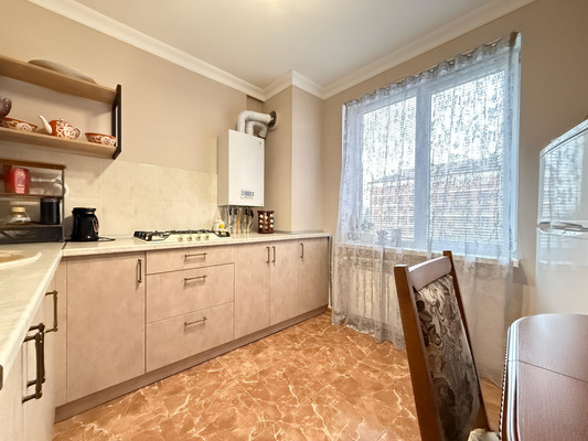 Продам трехкомнатную (3-комн.) квартиру, Московская ул, 12, Нальчик г