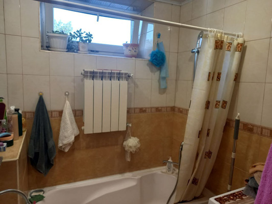 Продам двухкомнатную (2-комн.) квартиру, Гоголя ул, 52/18, Симферополь г