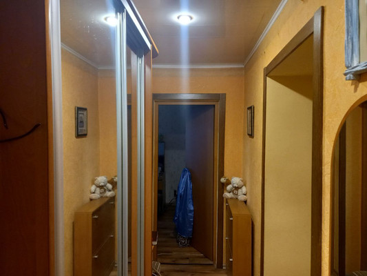 Продам двухкомнатную (2-комн.) квартиру, Гоголя ул, 52/18, Симферополь г