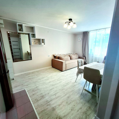 Продам двухкомнатную (2-комн.) квартиру, Крымской Правды ул, 61а, Симферополь г